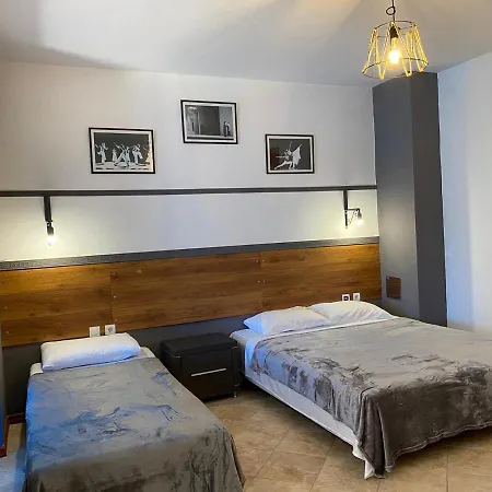 Metaxi Suits Budva