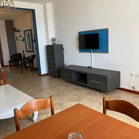 Metaxi Suits Guest house 3*