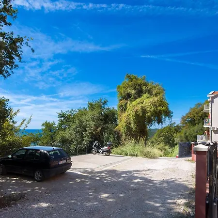 Metaxi Suits Guest house Budva