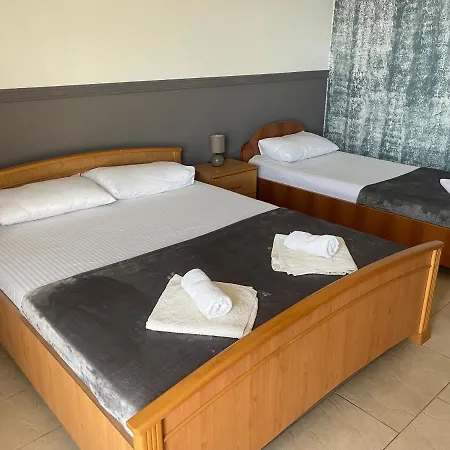 Metaxi Suits Budva