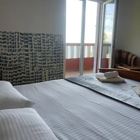 Metaxi Suits Guest house Budva